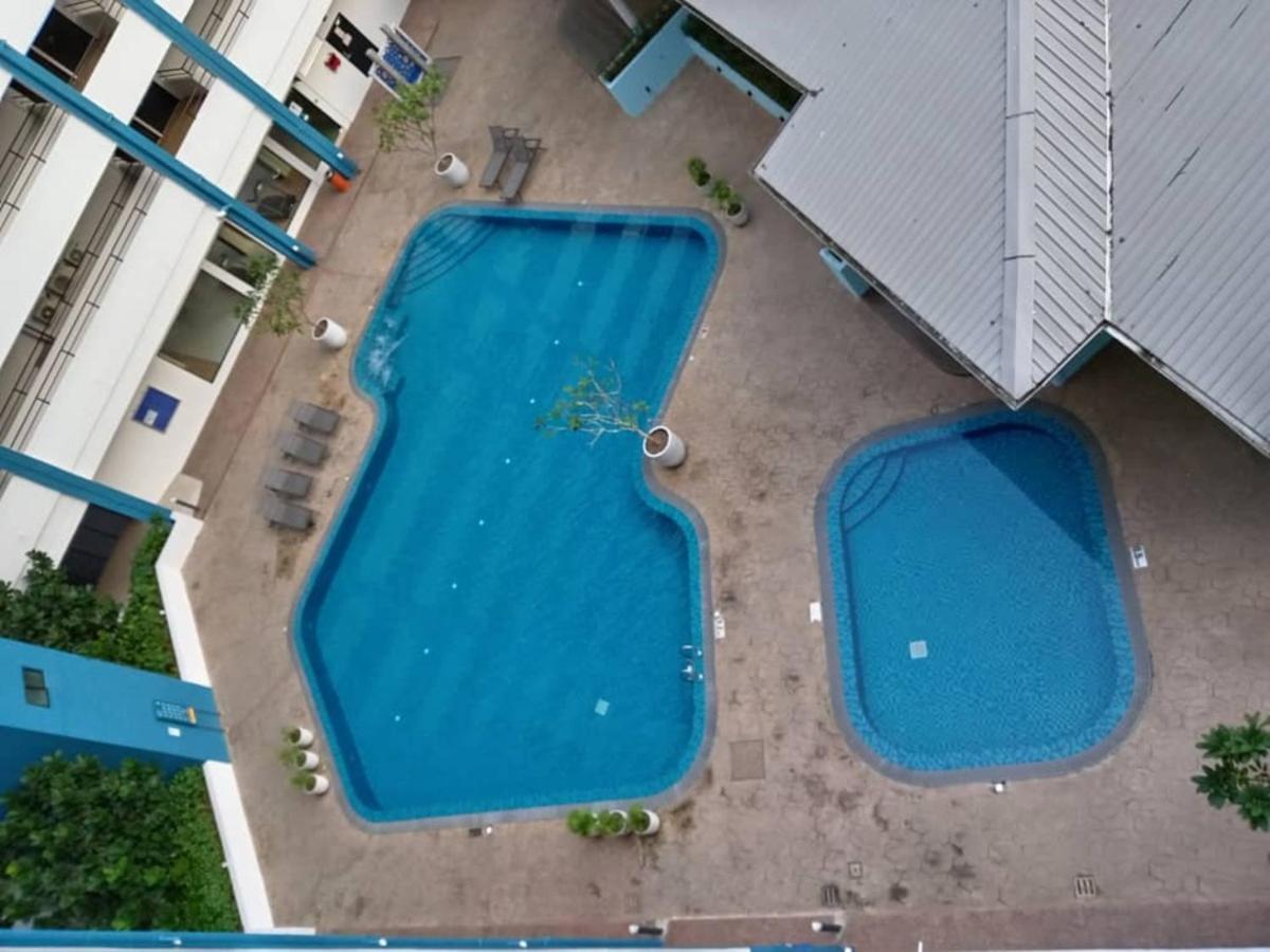 Pantai Puteri Melaka - Seaview 2 Bedroom Tanjung Kling Екстериор снимка