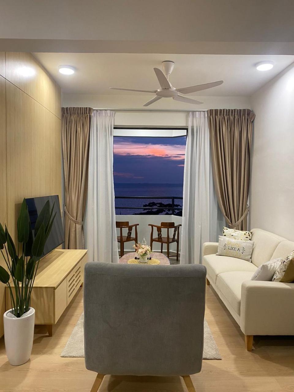 Pantai Puteri Melaka - Seaview 2 Bedroom Tanjung Kling Екстериор снимка